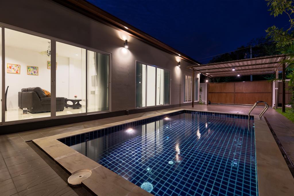 Private New Pool Villa Near Laguna Бангтао-Біч Екстер'єр фото