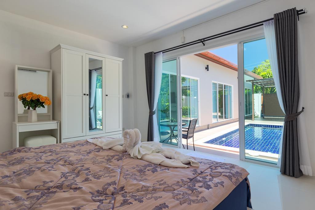 Private New Pool Villa Near Laguna Бангтао-Біч Екстер'єр фото