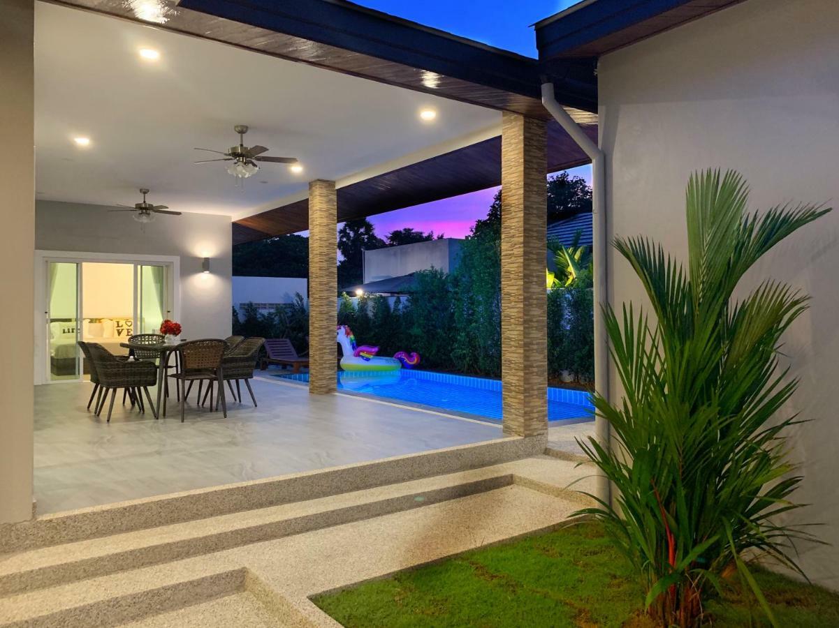 Private New Pool Villa Near Laguna Бангтао-Біч Екстер'єр фото