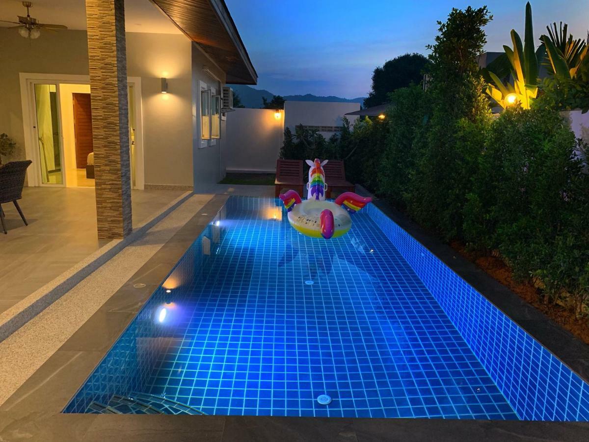 Private New Pool Villa Near Laguna Бангтао-Біч Екстер'єр фото